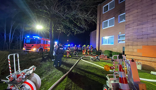 Brand in Mehrfamilienhaus am Kallieser Stieg 