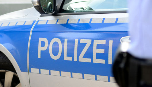 Versuchte Vergewaltigung: Frau flieht nach sexuellem Übergriff