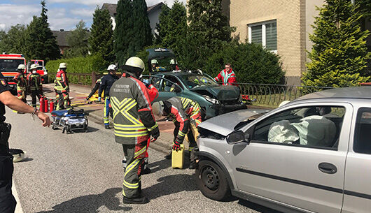 Unfallverursacher erleidet schwere Verletzungen