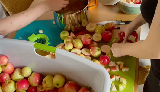 Apfelmarmeladen-Aktion für einen guten Zweck