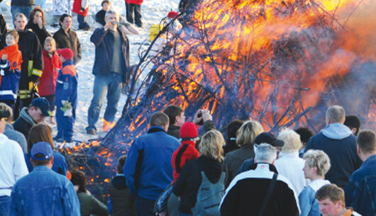 Osterfeuer in Ellerau am 19. April