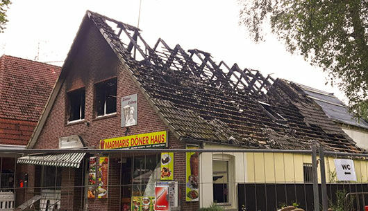 Fünf Verletzte bei Brand in Mehrfamilienhaus in Bad Bramstedt