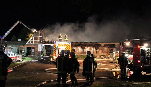 Großfeuer zerstört Bauernhof in Schmalfeld!