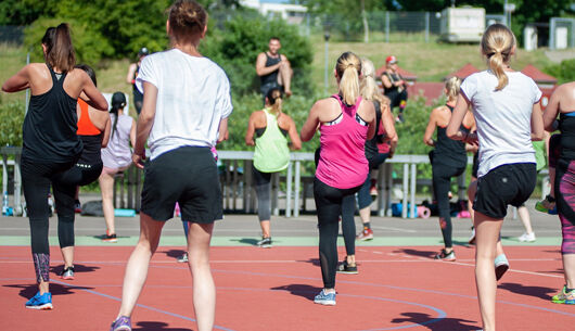 ZUMBA®Step! Das perfekte Training für die Bikinifigur!