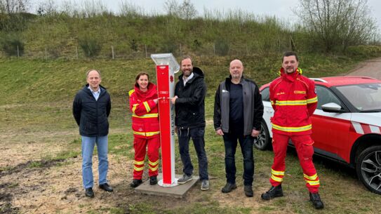 Björn Steiger Stiftung übergibt Notrufsäule im Freizeitpark