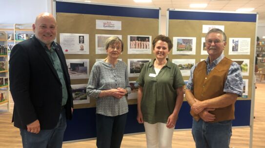 Ausstellung „50 Jahre Stadtrechte Quickborn“ offiziell eröffnet