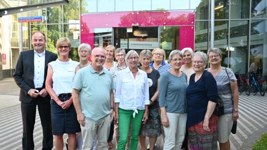 Ehrenamtlicher Besuchsdienst der „Grünen Damen und Herren“ bereichert die Segeberger Kliniken