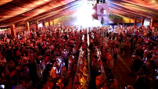 Die Party geht weiter - Oktoberfest bei Möbel Kraft