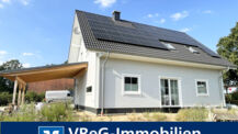 Neues, fertiges Holzhaus mit Carport auf Eigenland und PV Anlage + Speicher in Carlow nahe Lübeck