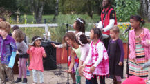 Toto Lightman und sein Kinderchor im Stadtpark