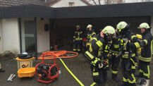 Kellerbrand in Einfamilienhaus mit Wasserrohrbruch