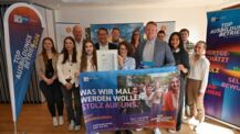 IHK-Sommertour - innovative Gewerbebauten und Top-Ausbildung im Fokus