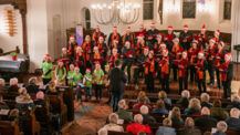 Chor 82 begeisterte beim Weihnachtskonzert in der Michaeliskirche