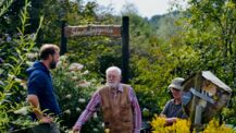 Naturführung im Schmetterlingsgarten mit Arnold Müller und Bürgermeisterkandidat Stefan Bohlen